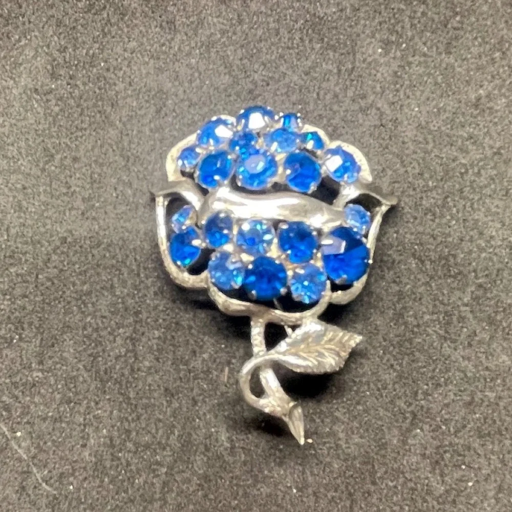 Vintage Blue Rhinestone Flower Brooch Silver Tone Floral Pin Botanical Jewelry
